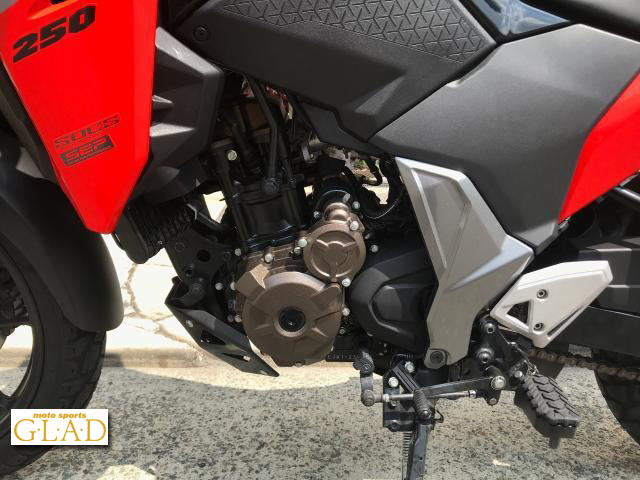 スズキ Vストローム250SX