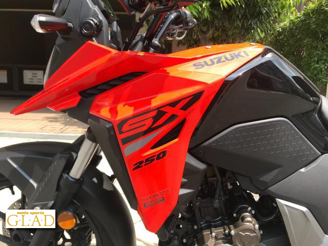 スズキ Vストローム250SX