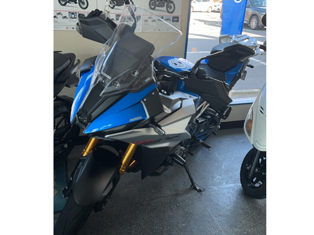 スズキ　GSX-S1000GX