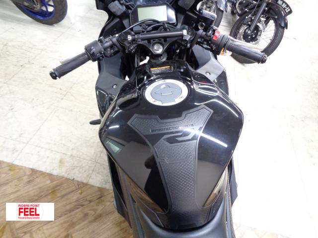 ヤマハ YZF-R25
