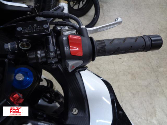 ホンダ CBR400R