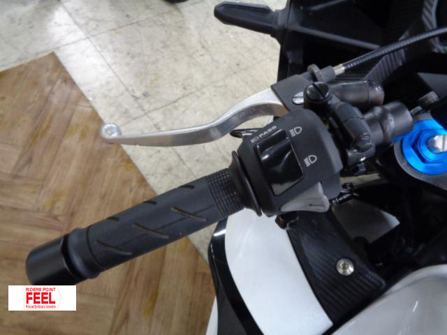ホンダ CBR400R