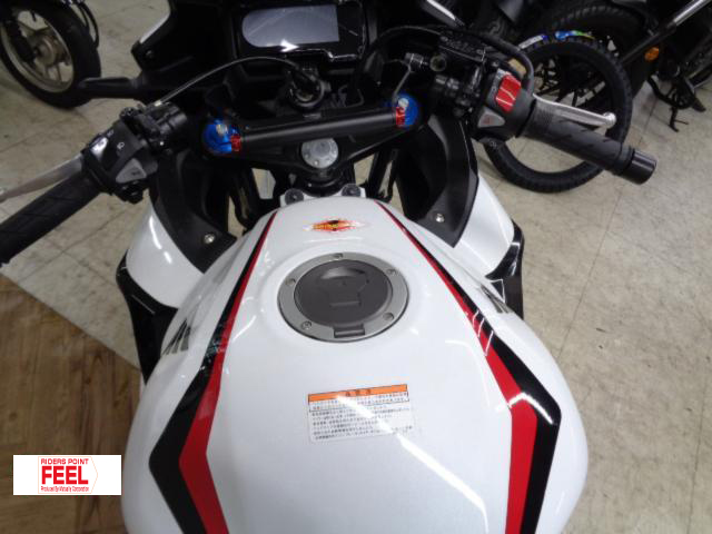 ホンダ CBR400R