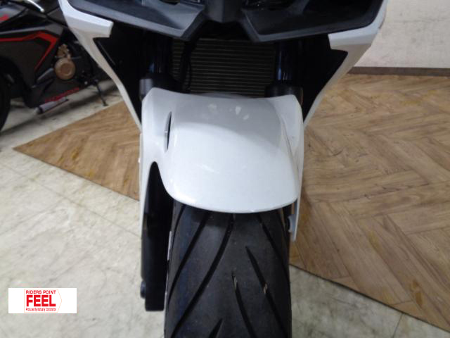 ホンダ CBR400R