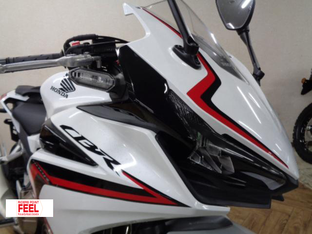 ホンダ CBR400R