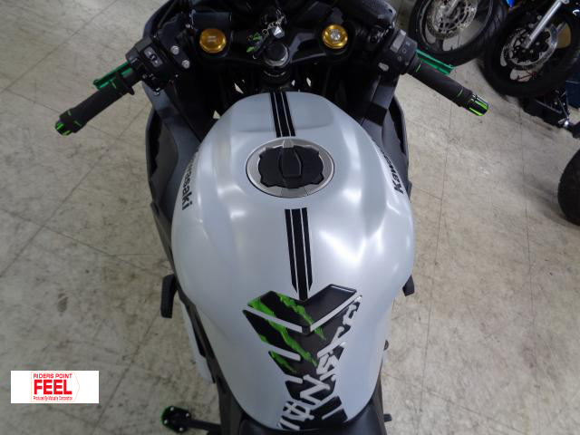カワサキ Ninja ZX-4R SE ワンオーナー車 フェンダーレス 純正