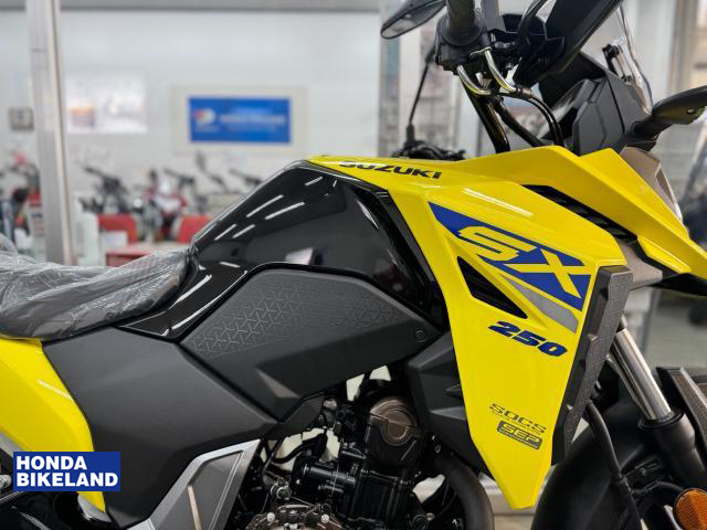 スズキ Vストローム250SX