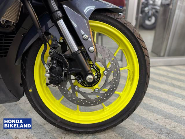 ヤマハ YZF-R15