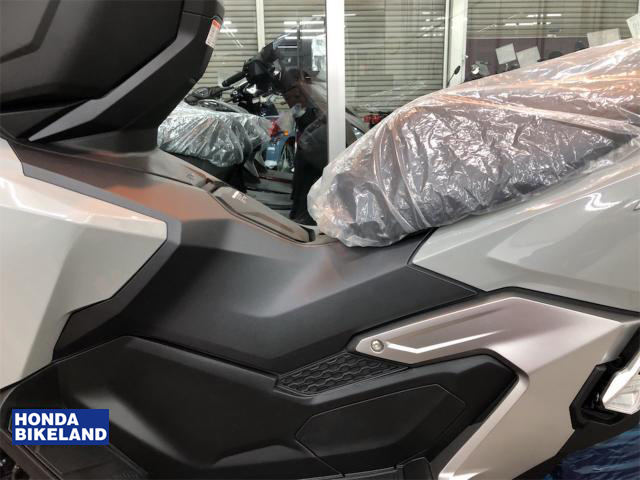 ホンダ ADV160