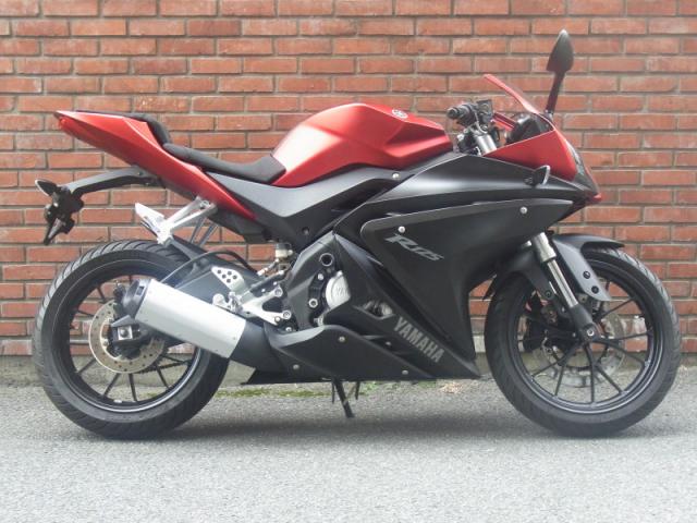 ヤマハ　YZF-R125