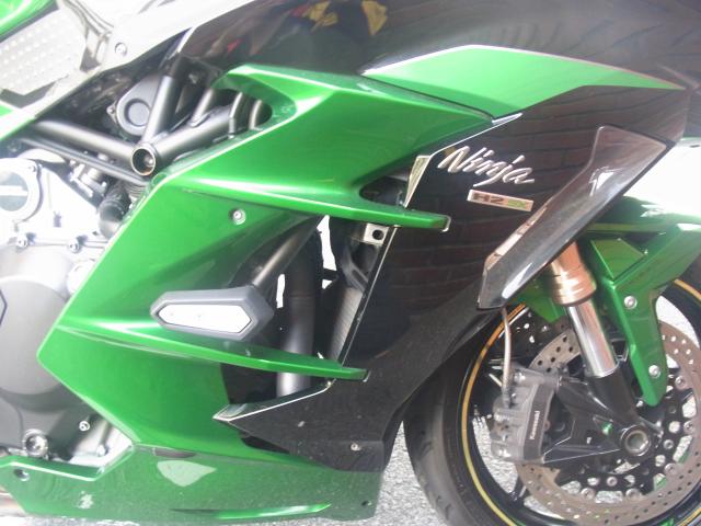 カワサキ Ninja　H2 SX SE