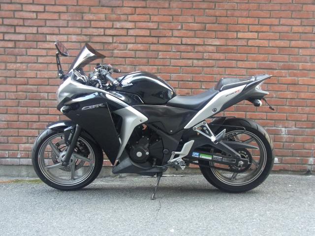 ホンダ CBR250R