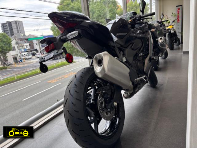 カワサキ Ninja ZX-4R SE | 大本オートサービス | 大阪市大正区の国内
