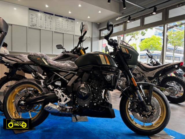 スズキ　GSX-8TT