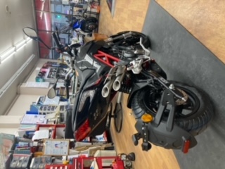 ベネリ TNT125