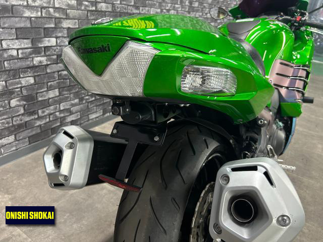 カワサキ Ninja ZX-14R シングルシートカバー エンジンスライダー