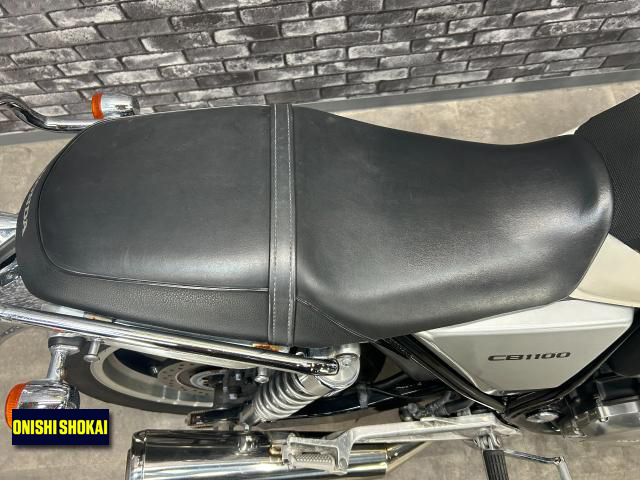 ホンダ CB1100