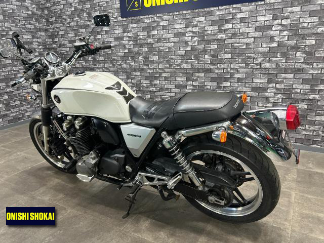 ホンダ CB1100