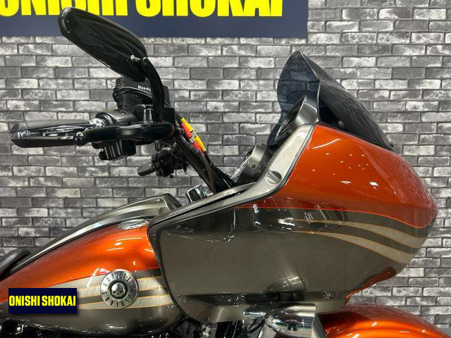 ハーレーダビッドソン CVO FLTRXSE ロードグライドカスタム