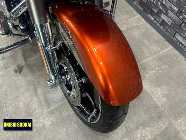 ハーレーダビッドソン CVO FLTRXSE ロードグライドカスタム