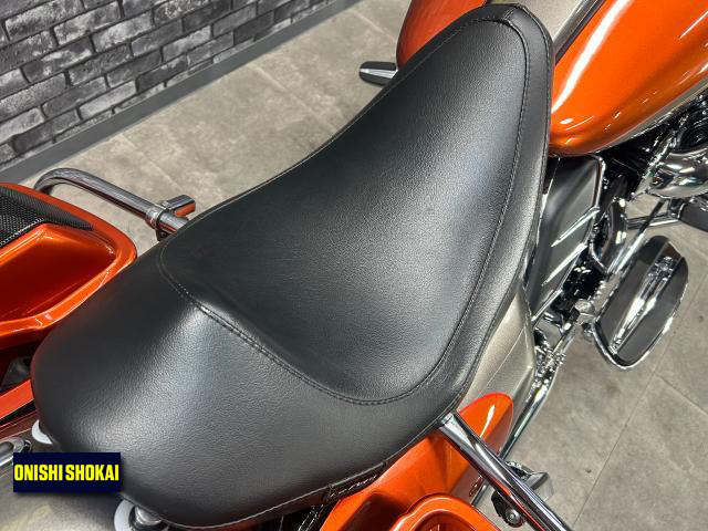 ハーレーダビッドソン CVO FLTRXSE ロードグライドカスタム
