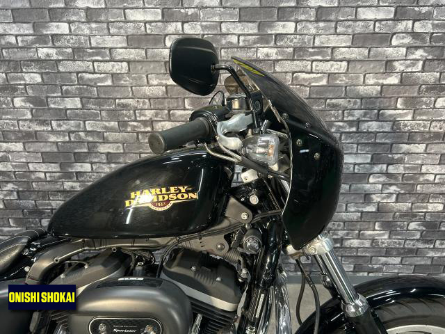 ハーレーダビッドソン XL883R