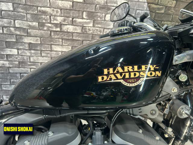 ハーレーダビッドソン XL883R