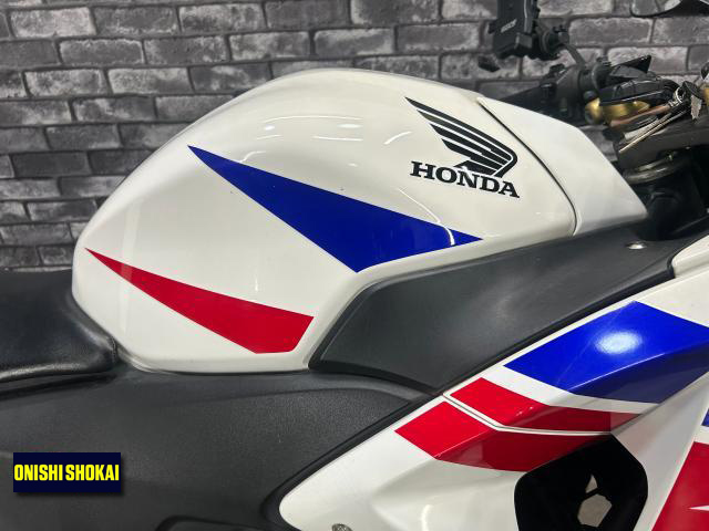 ホンダ CBR250R