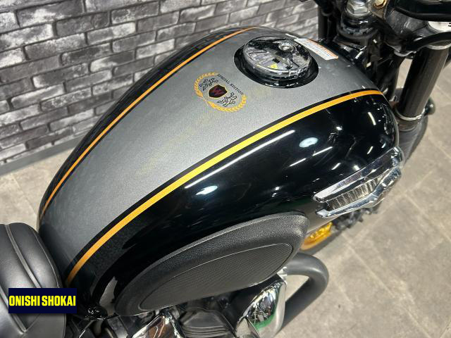 カワサキ W800