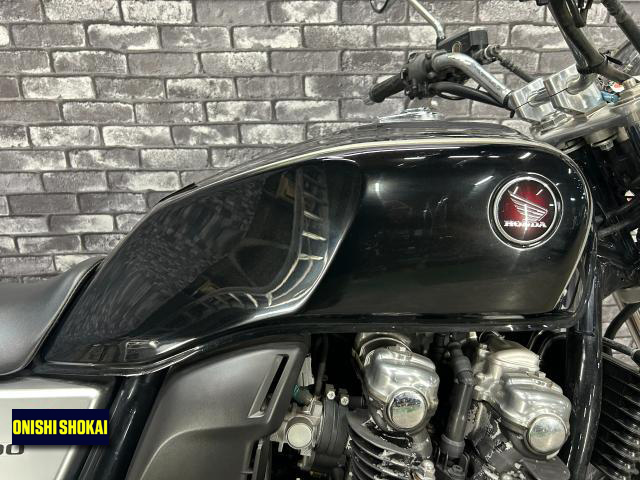 ホンダ CB1100
