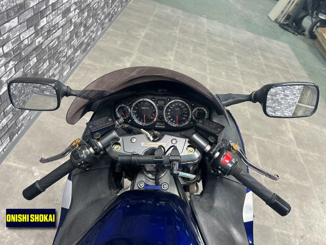 スズキ GSX1300R隼