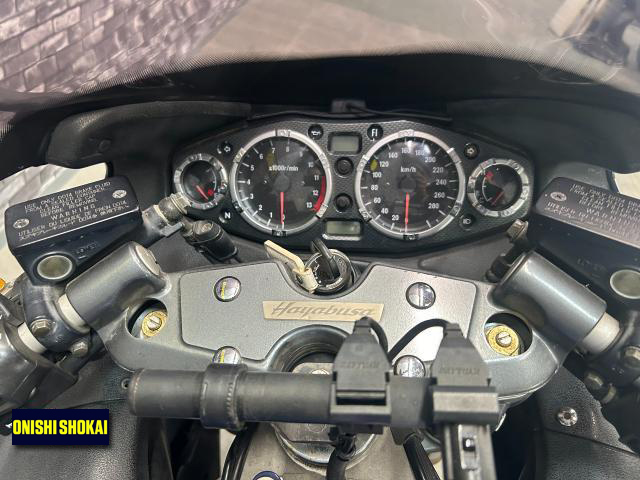 スズキ GSX1300R隼