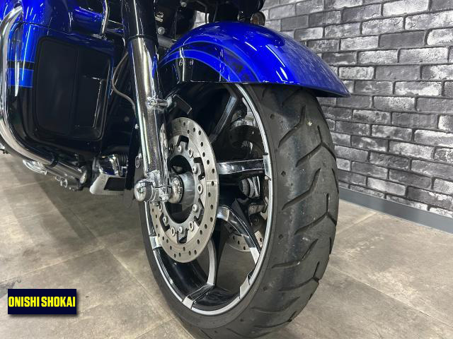 ハーレーダビッドソン CVO FLTRXSE ロードグライドカスタム
