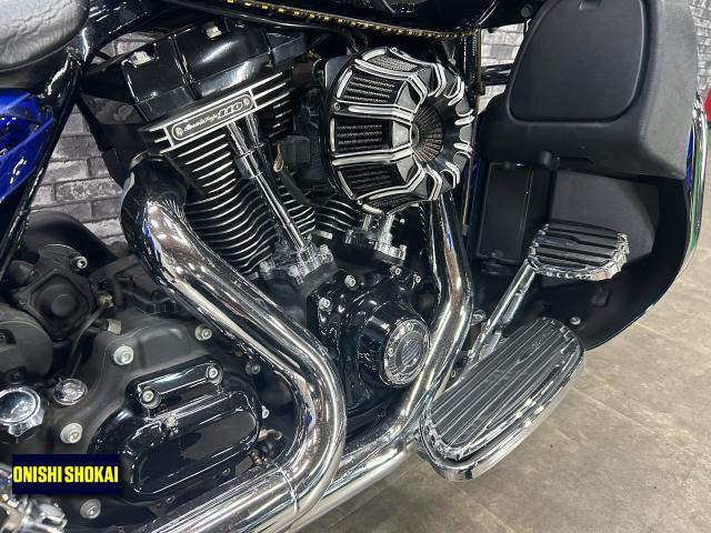 ハーレーダビッドソン CVO FLTRXSE ロードグライドカスタム