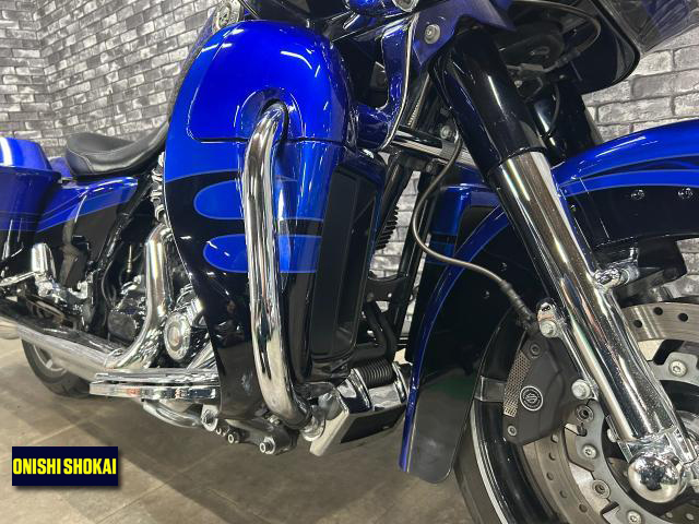 ハーレーダビッドソン CVO FLTRXSE ロードグライドカスタム