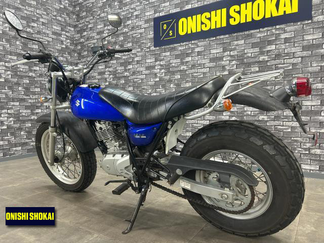 スズキ Van Van200