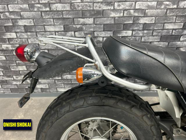 スズキ Van Van200