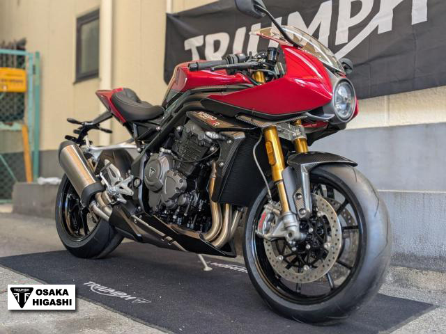 トライアンフ　スピードトリプル1200RR