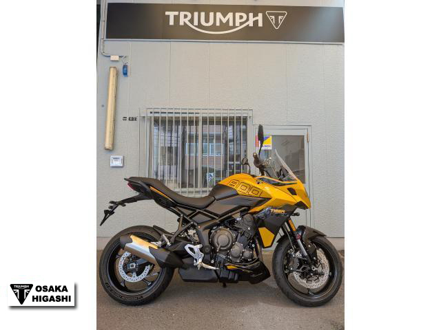 トライアンフ　タイガースポーツ800