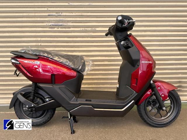 ホンダ　ICON e: