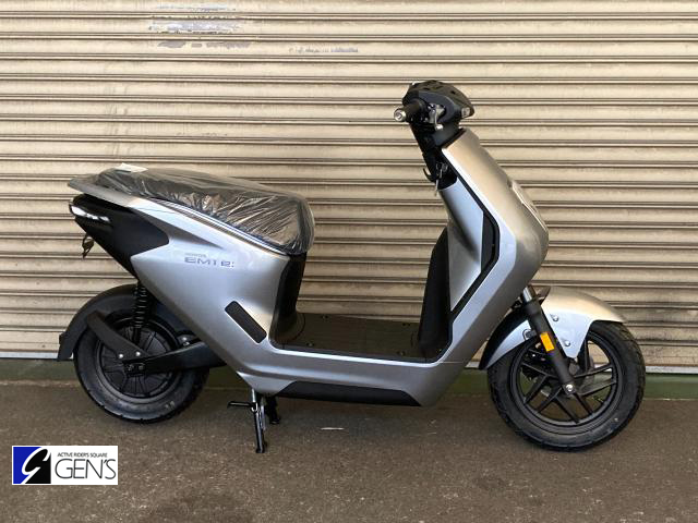 ホンダ EM1 e: