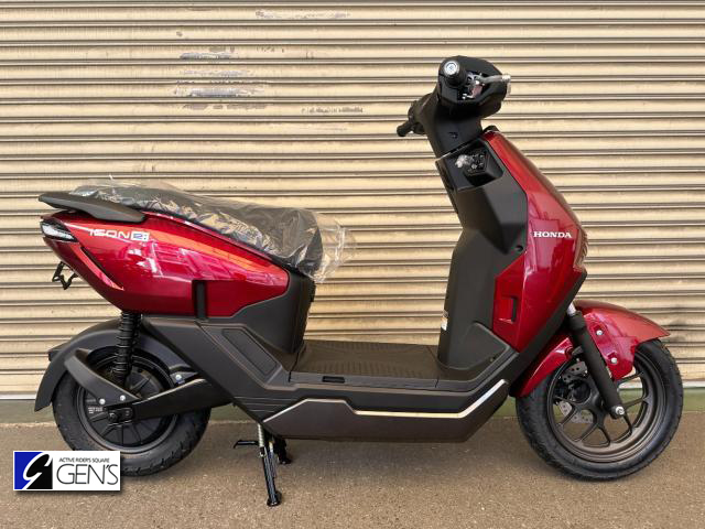 ホンダ　ICON e: