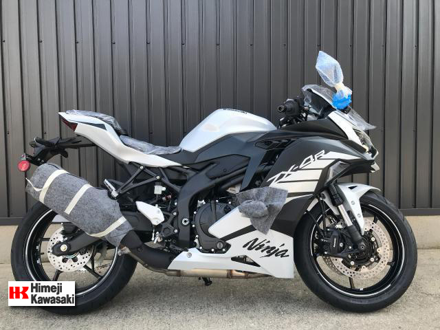 カワサキ　Ninja ZX-4R SE