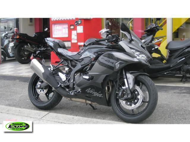カワサキ　Ninja ZX-4R SE
