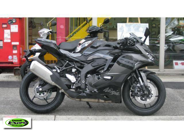 カワサキ Ninja ZX-4R SE メタリックマットグラフェンスチールグレー