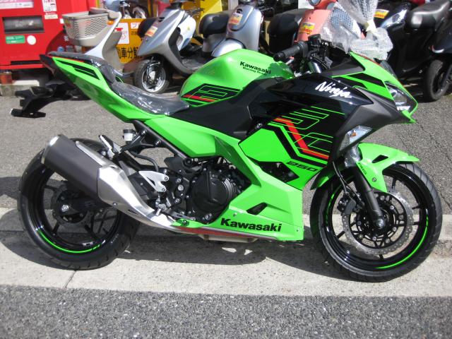  Ninja 250　2024最新モデル