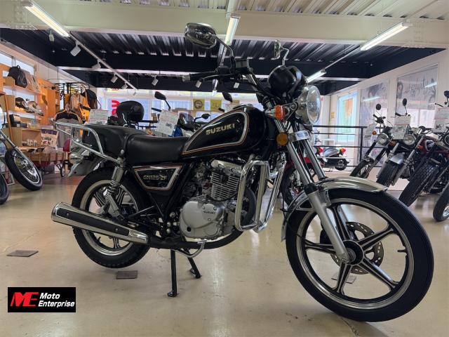 スズキ　GN125-2F