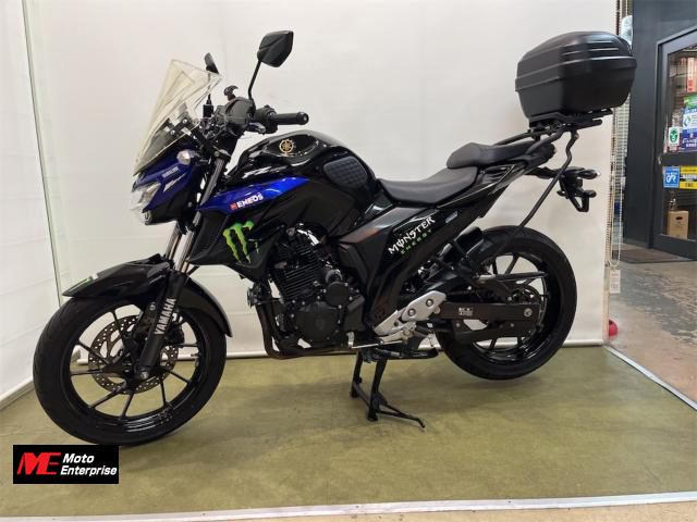 ヤマハ FZ25
