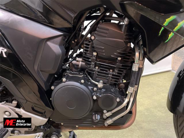 ヤマハ FZ25