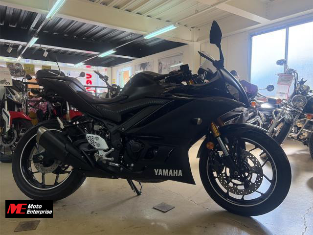 ヤマハ　YZF-R25